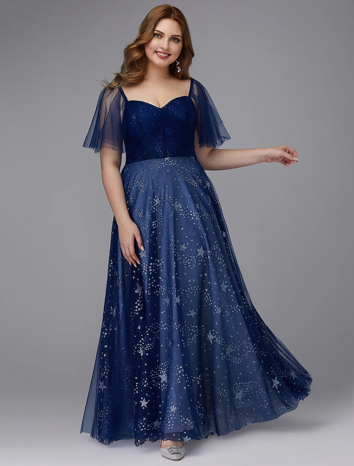 A-Linie Übergrößenkleid Hochzeitsgast Ballkleid Bodenlang Kurzarm Herzausschnitt Tüll Schnürung mit Perlenstickerei Muster / Druck